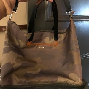 Stella and Dot camo weekender